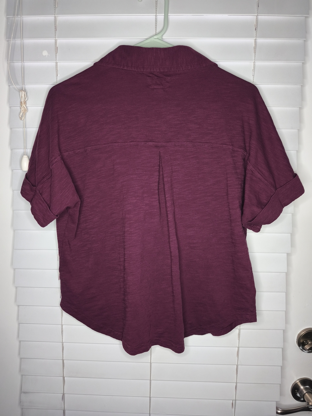 Pact Organic Cotton Short Sleeve Button Up Shirt Women's Size S Burgundy Pocket - Picture 2 of 8